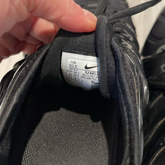 Nike Vapor Max Plus black sneakers, 10.5 - Picture 6 of 7